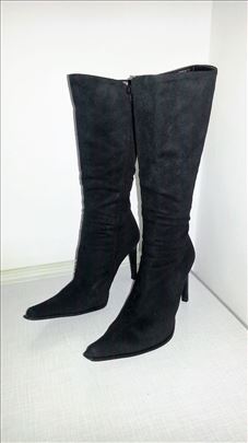 Italijanske antilop čizme broj 39 crne boje