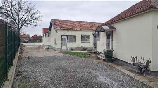 Izdajemo proizvodno - magacinski prostor