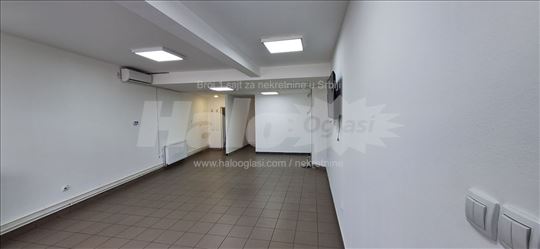 Izdavanje, Lokal 60 m2, Bubanj, Zmaj Jovina 53