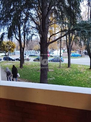 Izdavanje stan u Zemunu