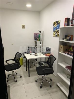 Lokal-kancelarija kod Doma Omladine