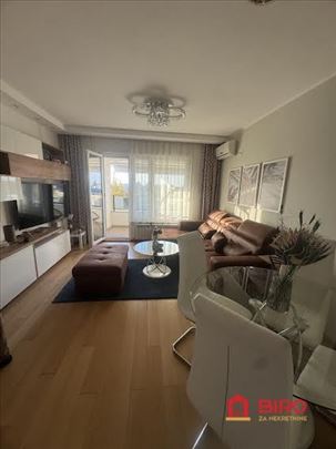 LUX dvosoban namešten stan Zemunske kapije 52 m2