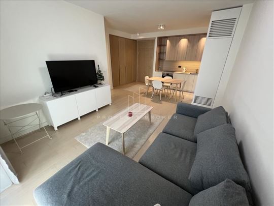 Magnolia, moderno  opremljen, odmah useljiv ID#425