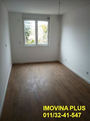 Novogradnja, stanovi u ulici Cara Dušana