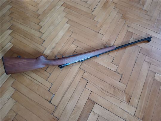 Pumparica Winchester Defender i Zastavin karabin