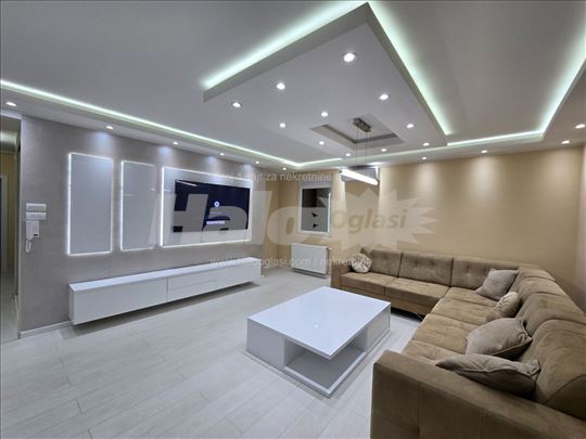 Stan 95 m2 Lux sredjen 