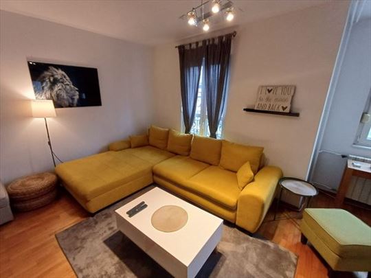 Super lokacija stan na Dorćolu sa garažom, ID 2284