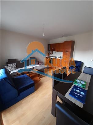 Izdaje se dvoiposoban namešten stan, Mokranjčeva b