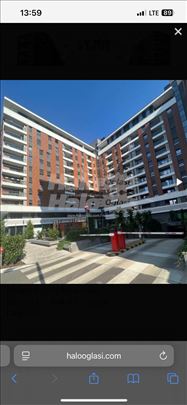 Izdajem garazno mesto zgrada Petica