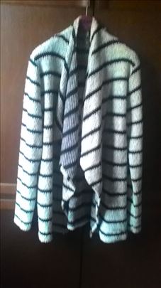 Kardigan i džemper oba samo 100 dinara xl veličina