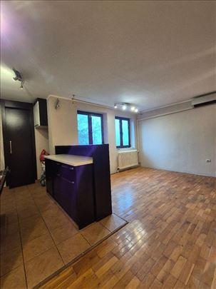 Kotež 2 dvoiposoban polunamešten