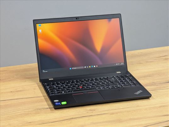 Lenovo ThinkPad P15v G3 - i7 12700H, garancija