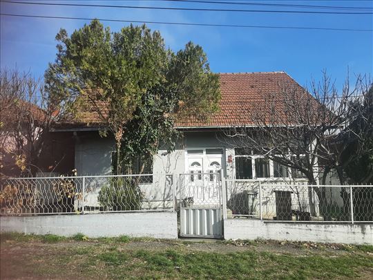 Prodaje se kuca u Bresnici kod Milijine pumpe