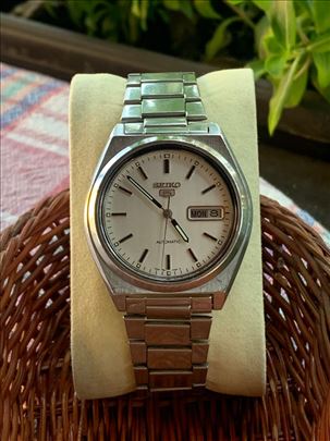  Seiko 5 7009-876A 