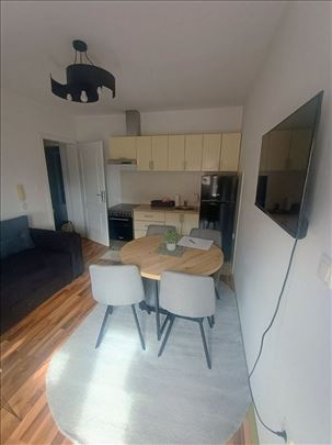  Sve novo - jednosoban stan 