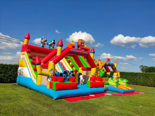 Dvorac na naduvavanje