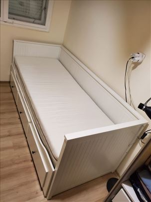 Ikea Hemnes dupli krevet sa dva dušeka