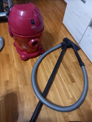 Vivax 2000w, usisivač na vodu