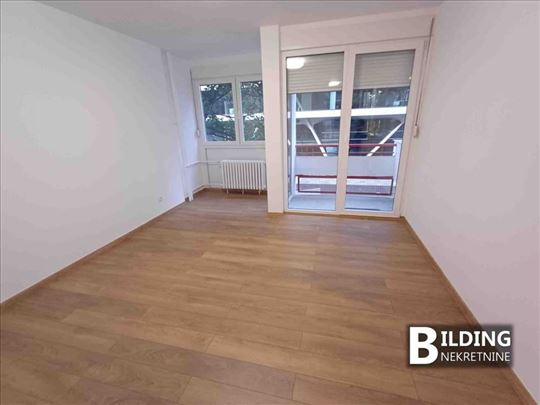 Blok 23,lep,renovirnan,pogodan za pp ID#17588