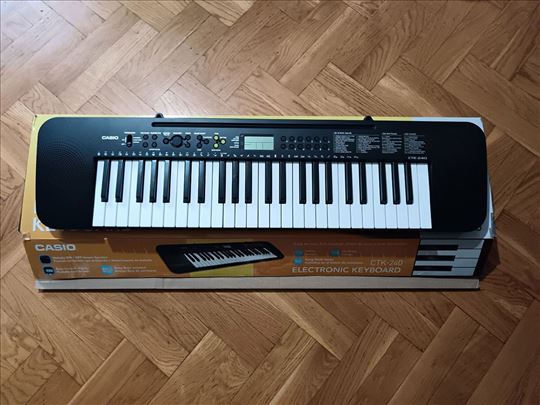 Casio CTK240 Sintisajzer