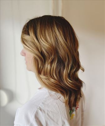 Frizer feniranje talasi 