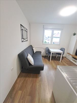 Garsonjera kod Sajma ! Kompletno nameštena ! Stjep