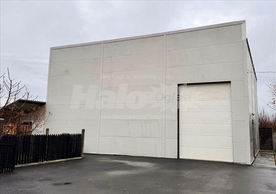 Hala / Magacin / Poslovni prostor 150m2 Batajnica