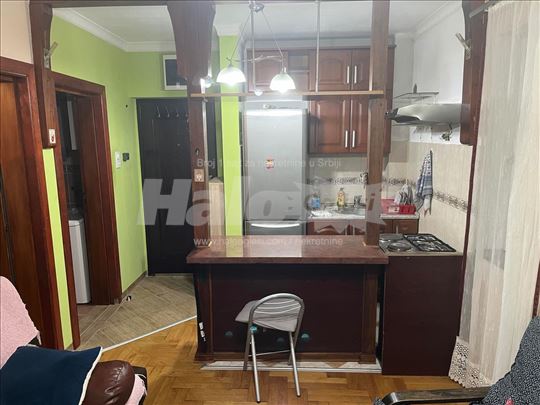 Izdajem stan u Mirijevu, 30m2, 400e plus struja