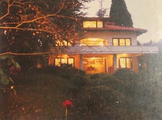 Izuzetna luksuzna kuca u Grockoj