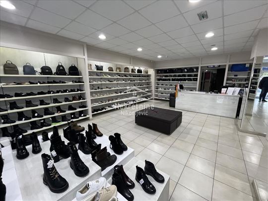 Lokal u glavnoj ulici ID#1145