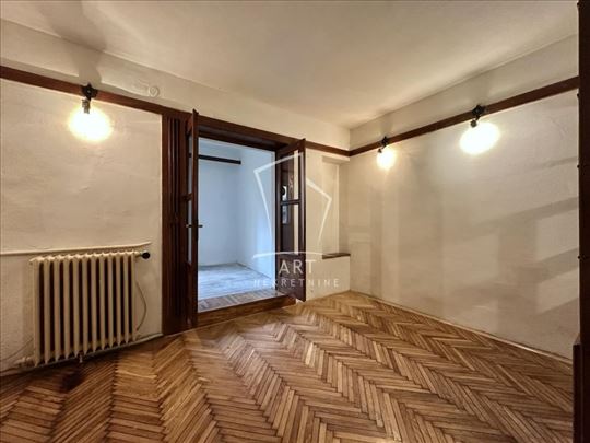 Odlična lokacija 2.0 stana, mereno 52m2 ID#13133