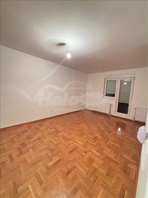 Prodajem nov dvoiposoban stan