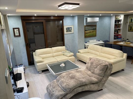 Senjak. Simićeva, 100 m2