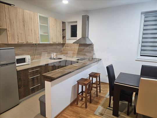 Stan sa prelepim poglefom