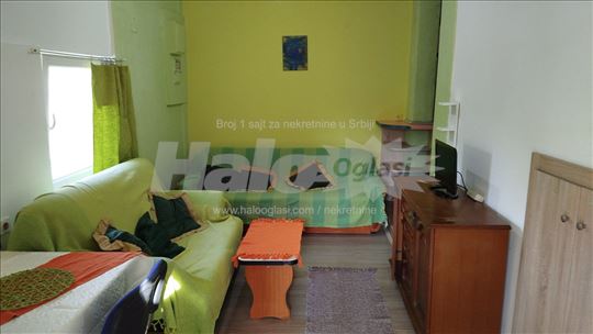 Izdajem namešten stan u Krnjači