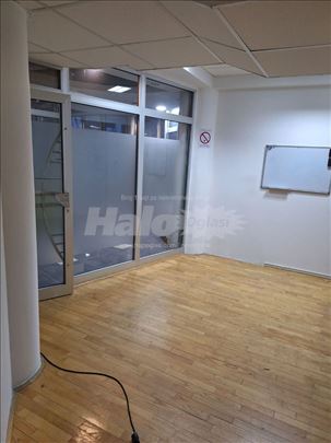 Kancelarija/lokal u Tržnom centru LUPUS 