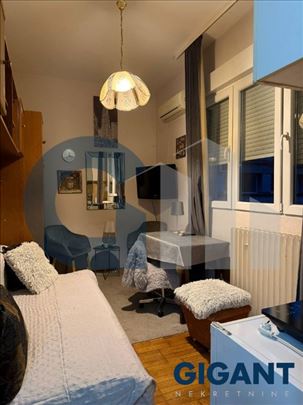 Knez Mihailova, 22m2, VI, cg