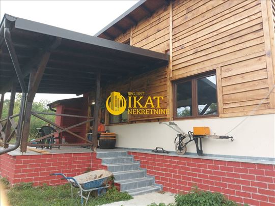 Kosmaj, Sopot, kuća, 100m2