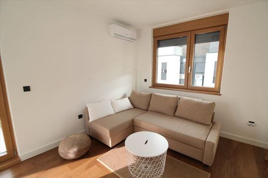 Moderan stan, Kapije Vračara, garaža, ID 2056