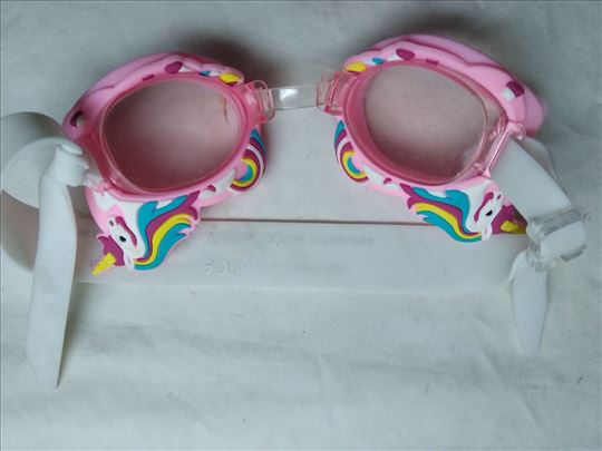Naocare za plivanje decije,fali 1 kopca