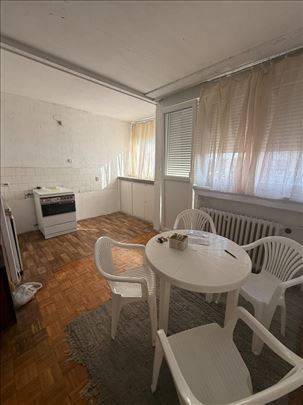 Prodaje se povoljno stan na Zvezdari