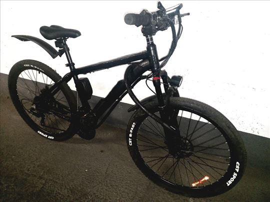 Prodajem elektricni bicikl