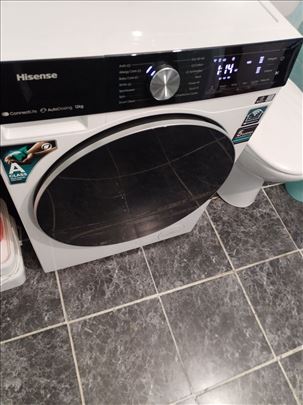 Prodajem ves masinu u garanciji 