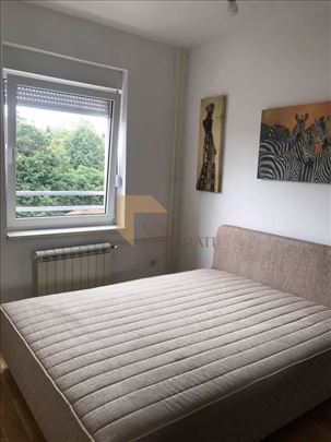 Senjak 1.5 stan, uknjižen, useljiv