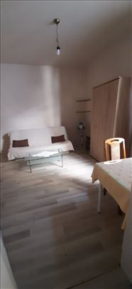 SJAJNA ponuda!Jednosoban stan na odličnoj lokaciji