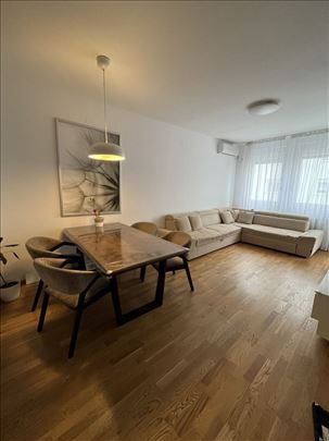 Stan,Novi Sad,Rotkvarija,kv: 62.00, € 205000, ID: