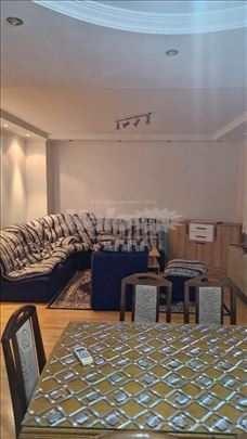 Altina, namešten dvosoban stan 