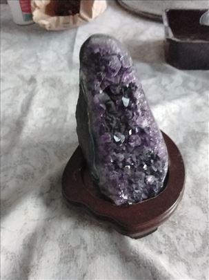 Ametist geoda