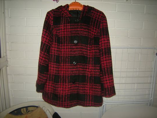 Đubretarac karo sa kapuljačom 44