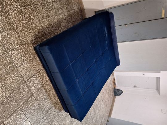 Француски кревет продајем 